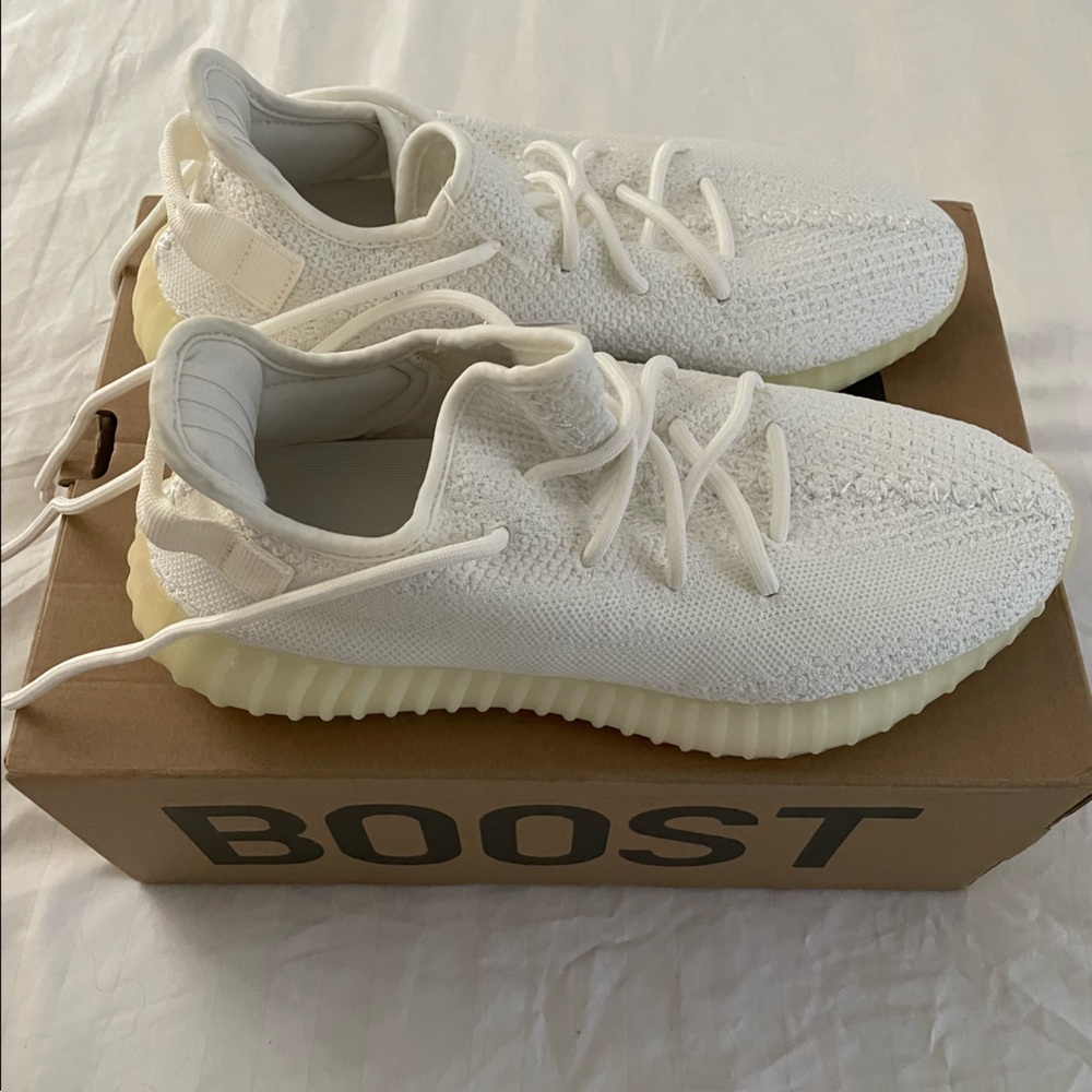 Yeezy Boost 350 V2 Cream Triple White